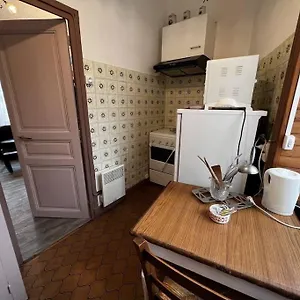 Le Nid Douillet Rustique Linge Fourni , La Bourboule France
